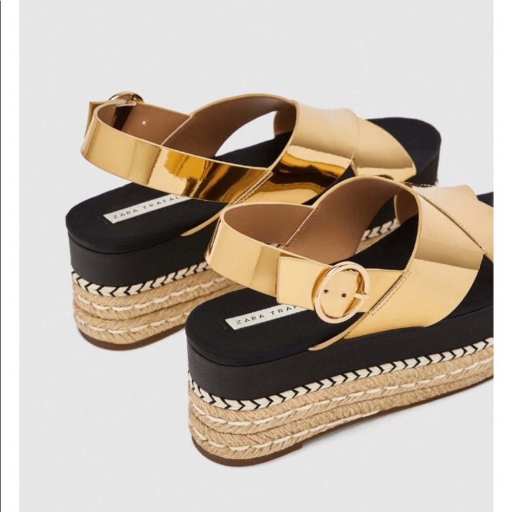🚫SOLD🚫 [ZARA] GORGEOUS GOLD CRISS-CROSS WEDGES - Picture 3 of 4